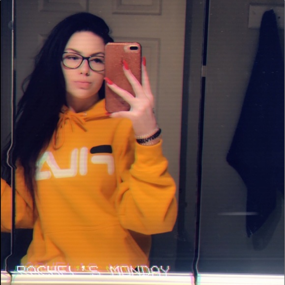 Meet your Posher, Rachel - Picture 1 of 1